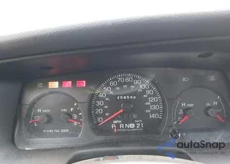 2005 Ford Crown Victoria Police z USA, uszkodzony, nr VIN 2FAHP71W15X179478